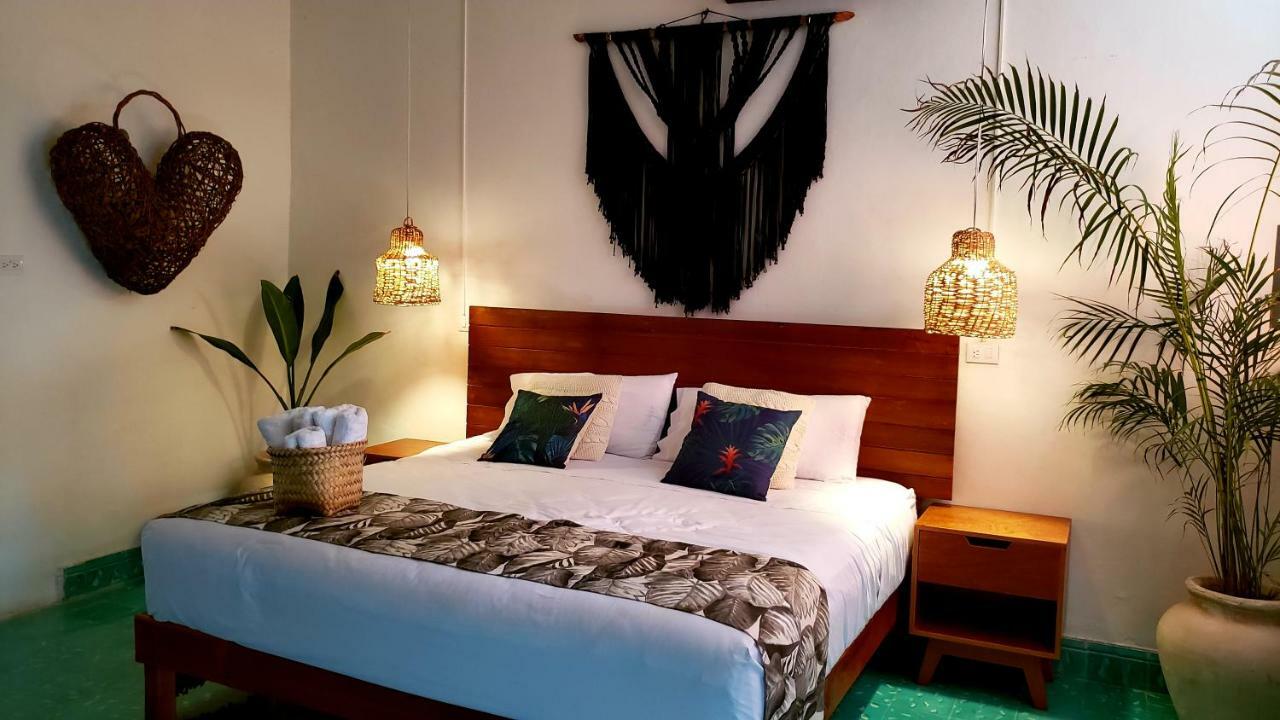 Casa Baeza Apartament, The Best Location, 70Mts From The Sea Cozumel Exteriör bild